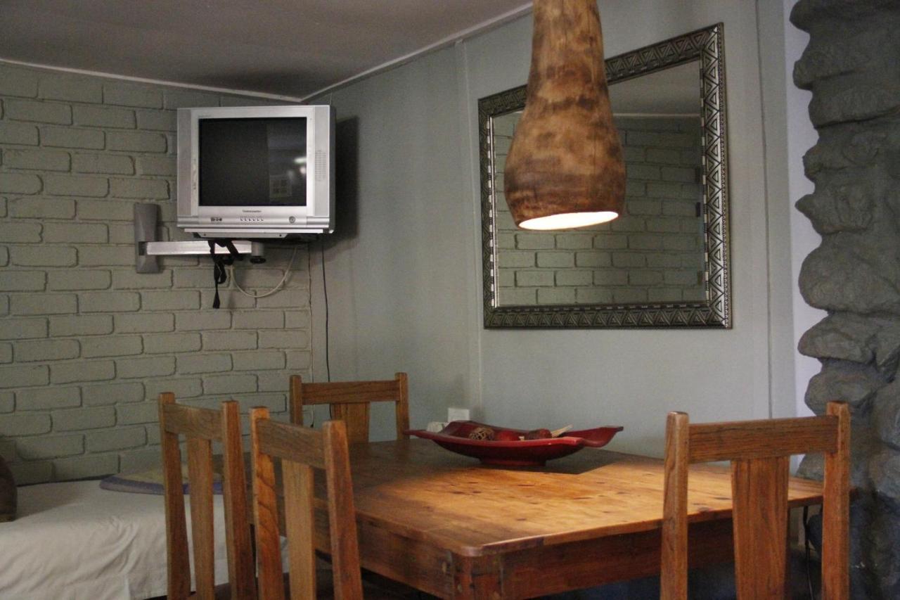 Karoo Soul Hostel Oudtshoorn Buitenkant foto