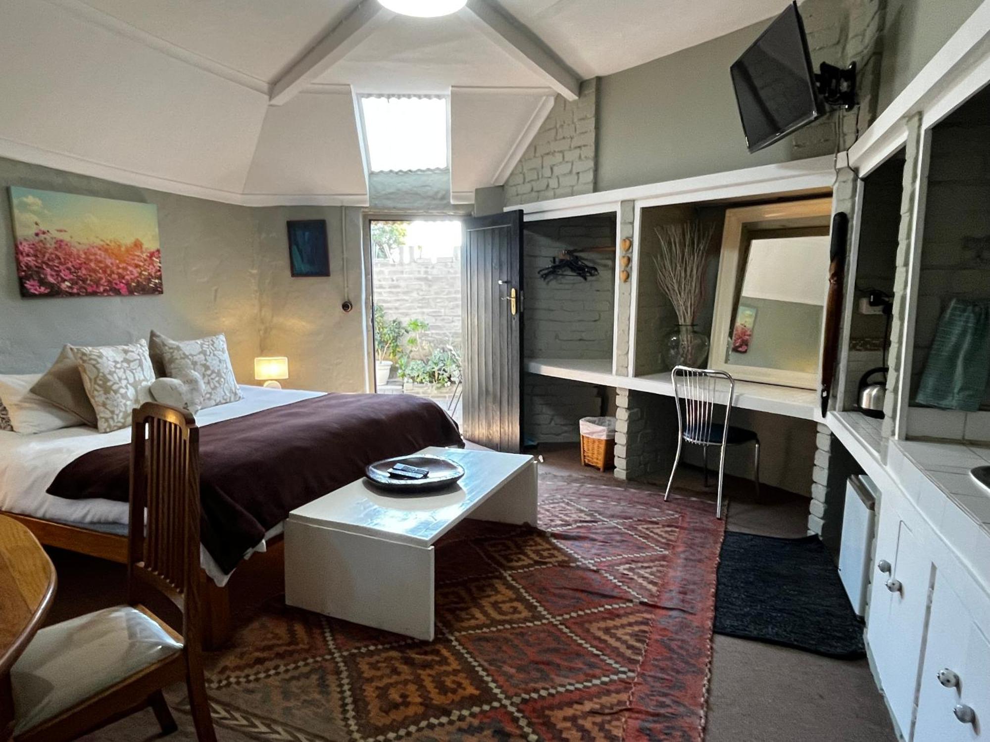 Karoo Soul Hostel Oudtshoorn Buitenkant foto